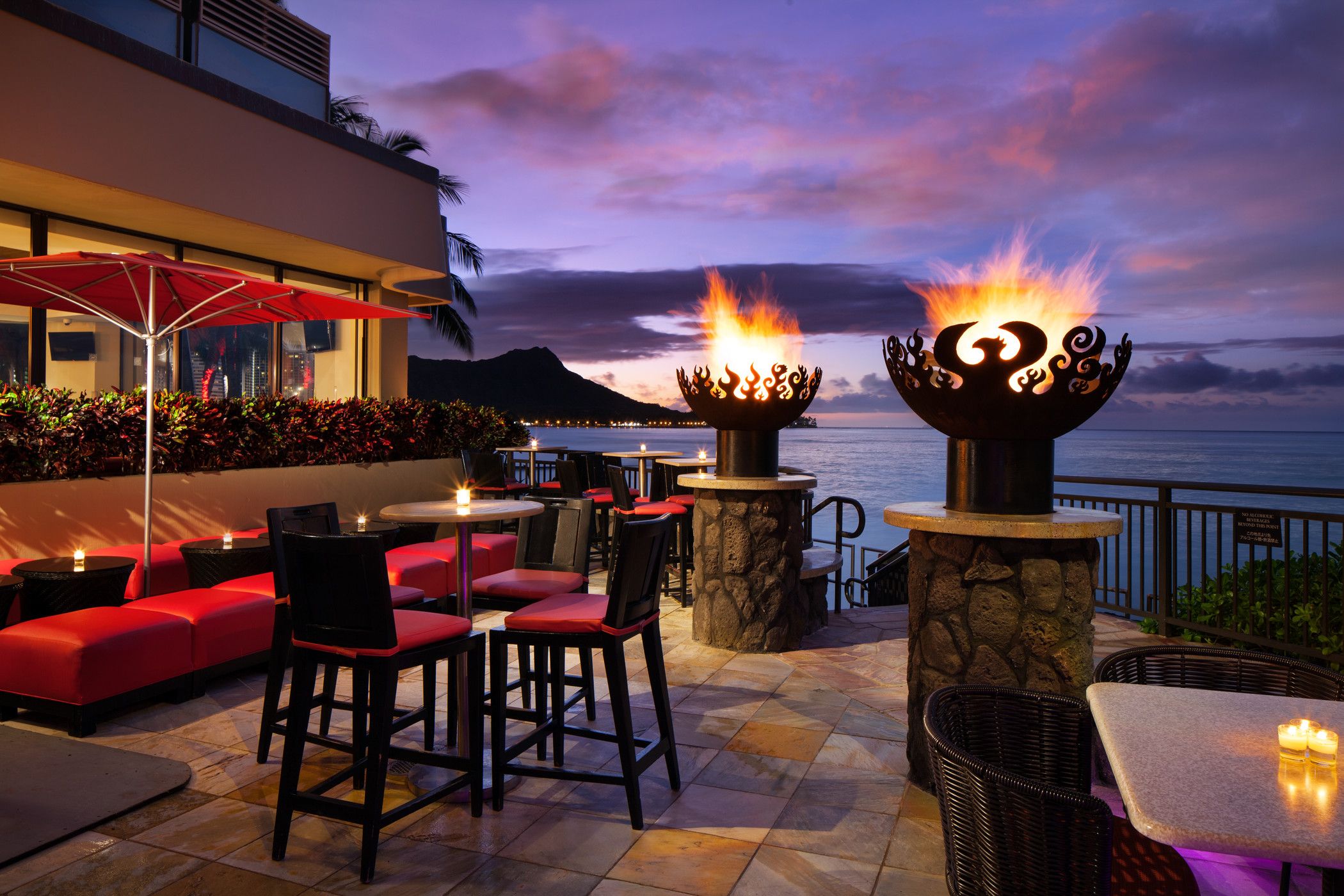 Rumfire Waikiki | Sheraton Waikiki Hotel`